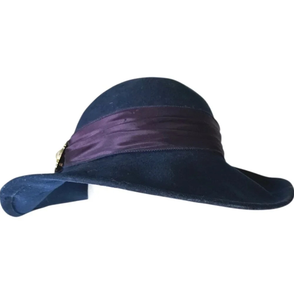 1960-70s WPL5923 100% Wool Dark Blue-Purple Ribbon Rhinestone Brooch Hat
